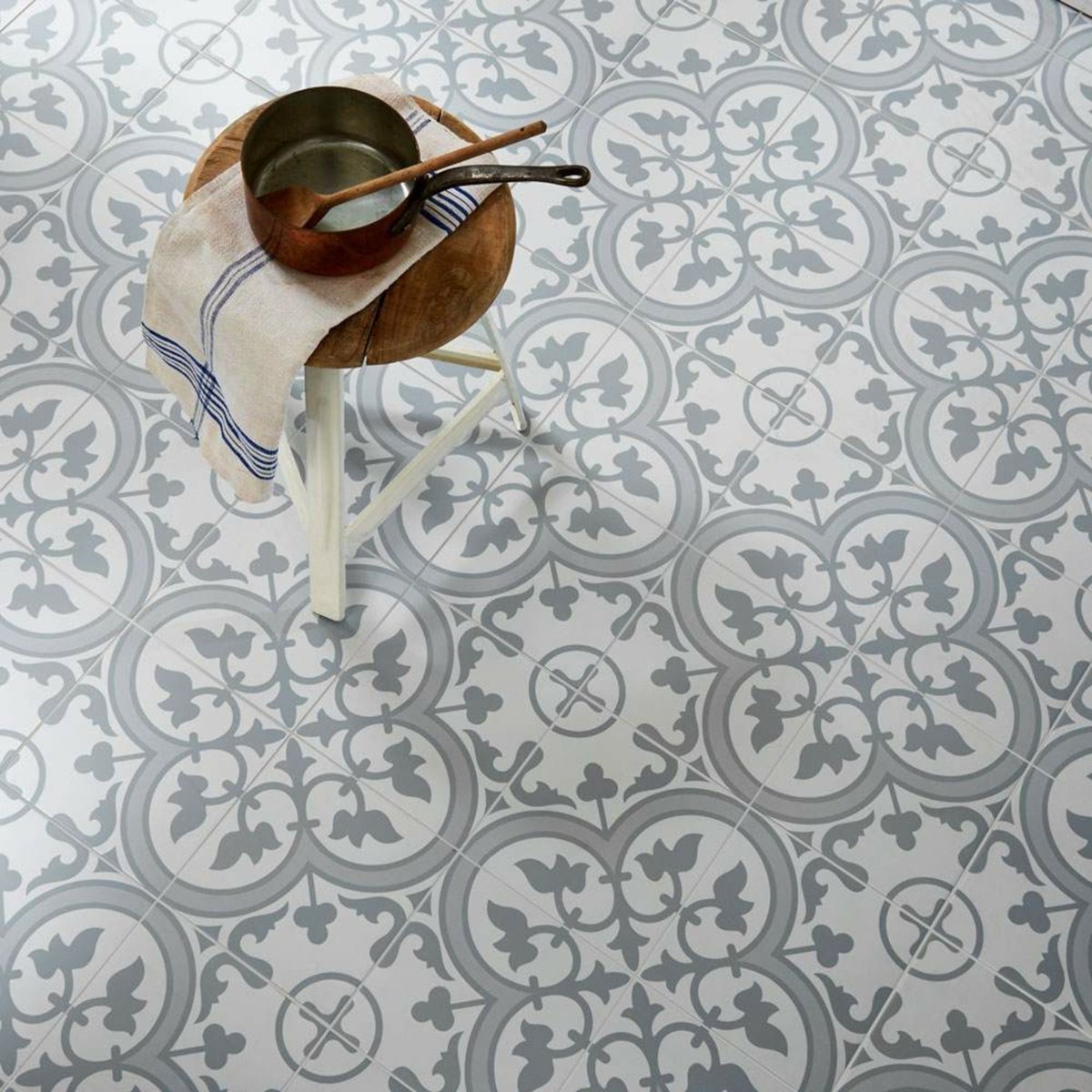 Bourton Silver Slate — detail view, buy floor tile UK