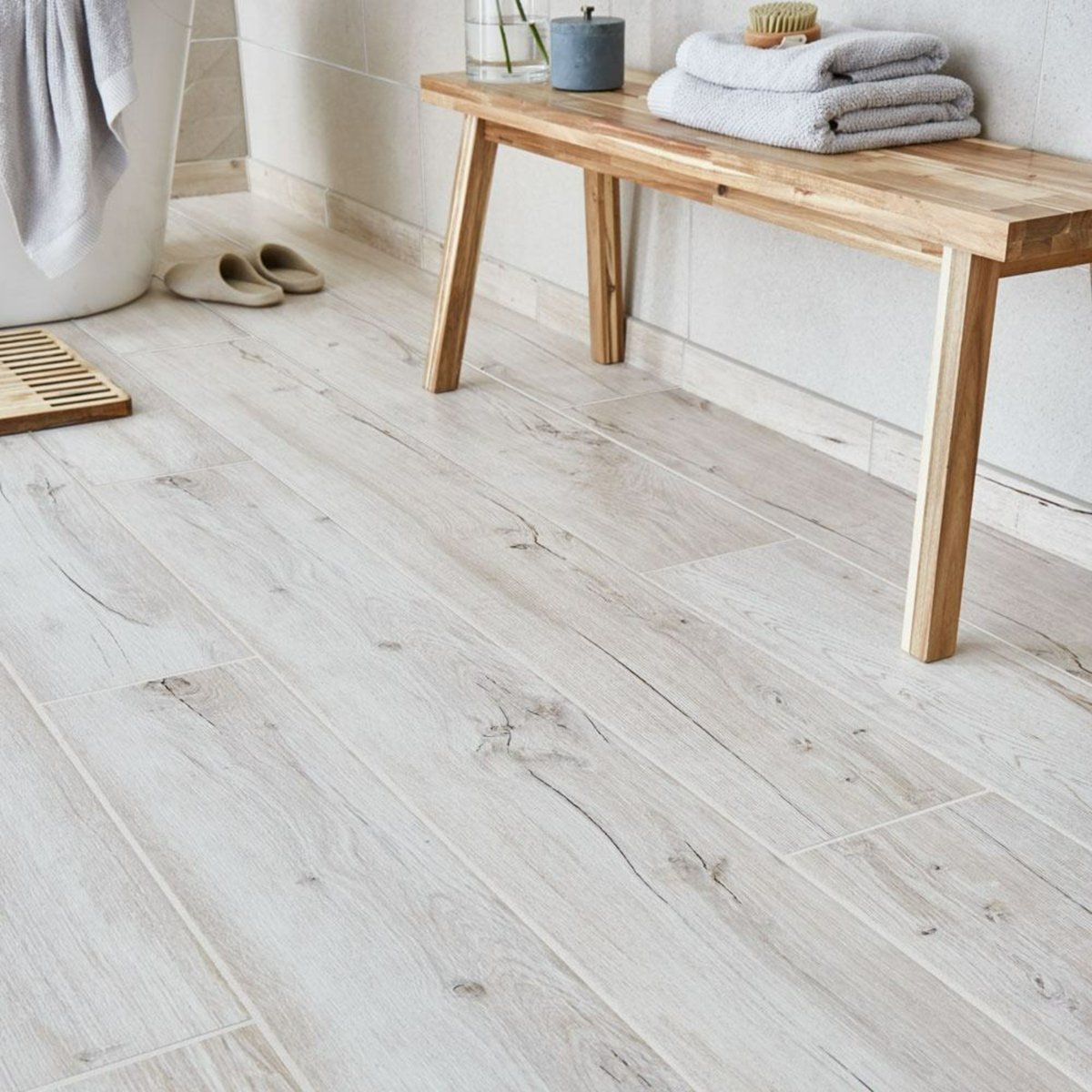 Mumble B Light Oak Wood Effect Tile 195x1215 — detail view, buy floor tile UK